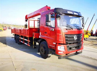 東風華神F5隨車吊，可選裝8-12噸吊機，成熟可靠專業