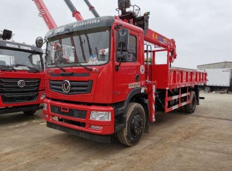 運輸集裝箱房，活動板房，用哪種隨車吊好？