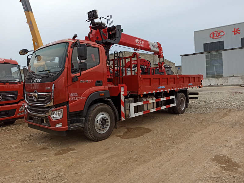福田奧鈴單排隨車吊（8噸吊機）